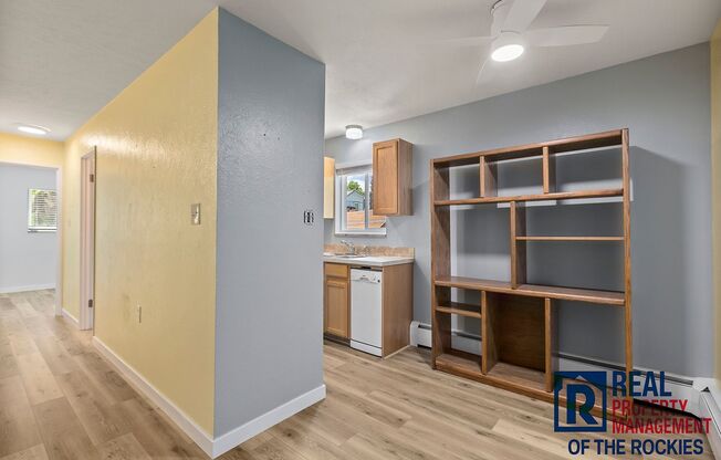Charming 2 Bed, 1 Bath Condo in Prime Location!