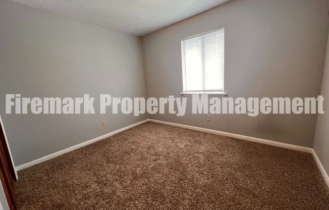 2 beds, 1 bath, 800 sqft, $800