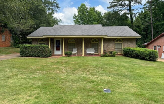 Great location in Auburn!