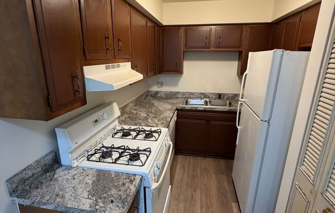 Bluemound Village Apartments