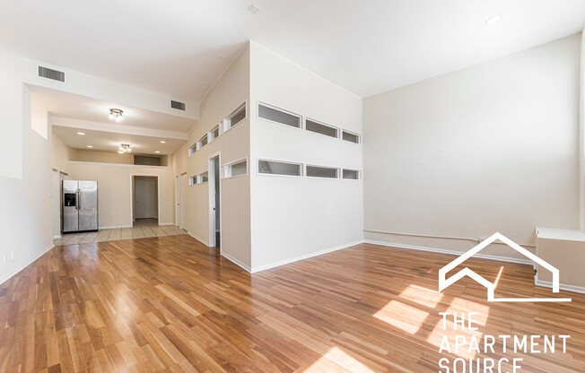 2120 W GRAND