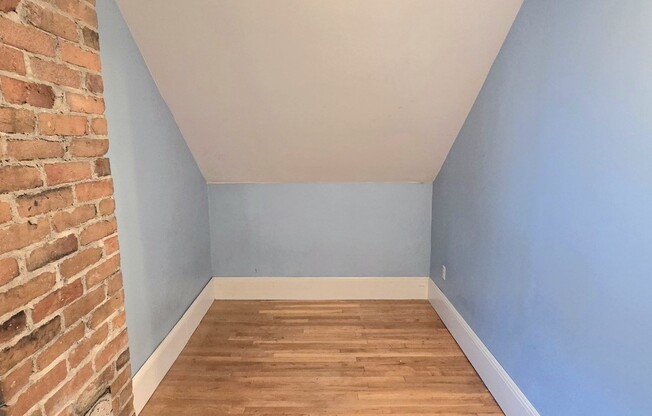 3 beds, 1.5 baths, 1,300 sqft, $3,300, Unit 2