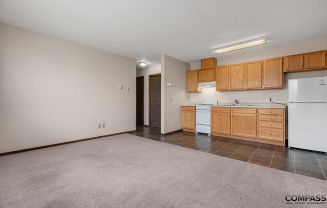 1 bed, 1 bath, 500 sqft, $975, Unit 38