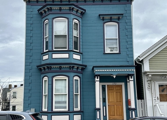 173 LEXINGTON ST