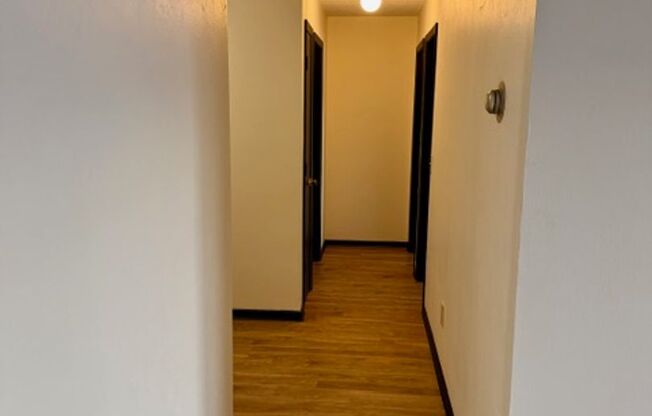 2 beds, 2 baths, 1,050 sqft, $1,250, Unit 7700-104