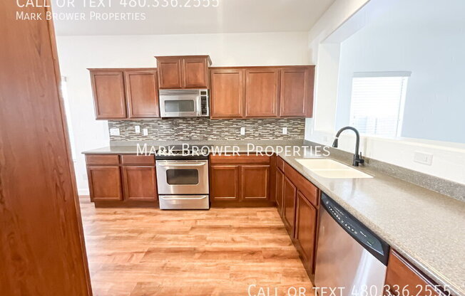 41229 N STENSON DR