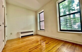 1 bed, 1 bath, $2,700, Unit 2