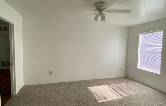 2 beds, 2 baths, 1,003 sqft, $1,120, Unit 2905