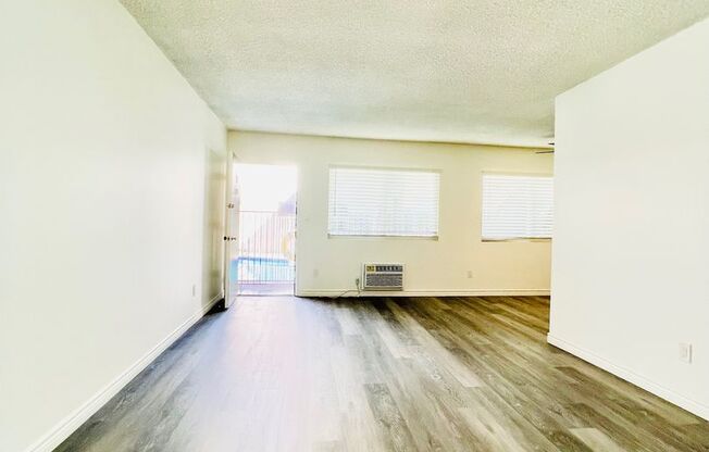 1 bed, 1 bath, 655 sqft, $1,925, Unit 05