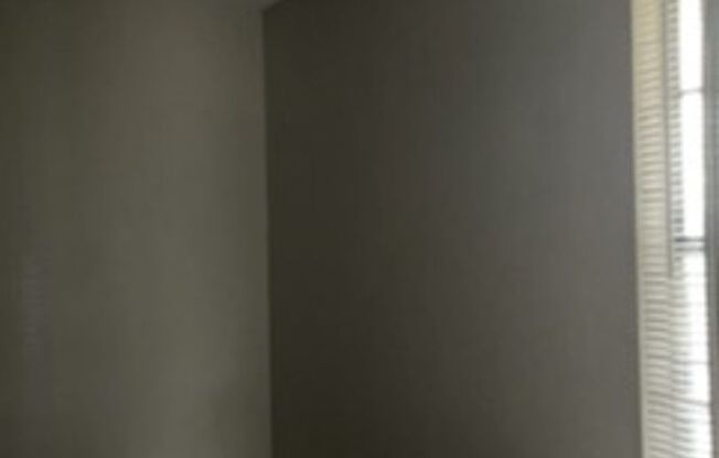 2 beds, 1.5 baths, 1,018 sqft, $1,500, Unit 1001