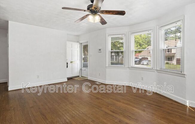 821 OAK AVE