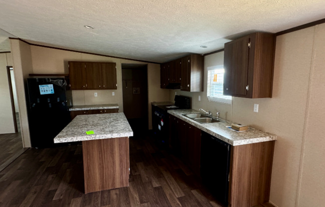 1106 MESQUITE DR