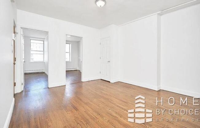 801 MANHATTAN AVE