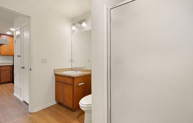 2 beds, 2 baths, 867 sqft, $1,625, Unit 045