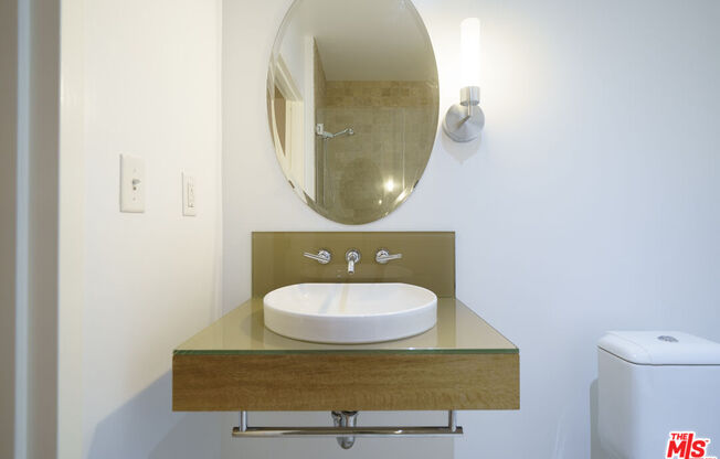 2 beds, 3 baths, 1,950 sqft, $6,500, Unit PH 3