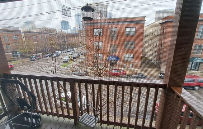 1 bed, 1 bath, 550 sqft, $1,175, Unit 301