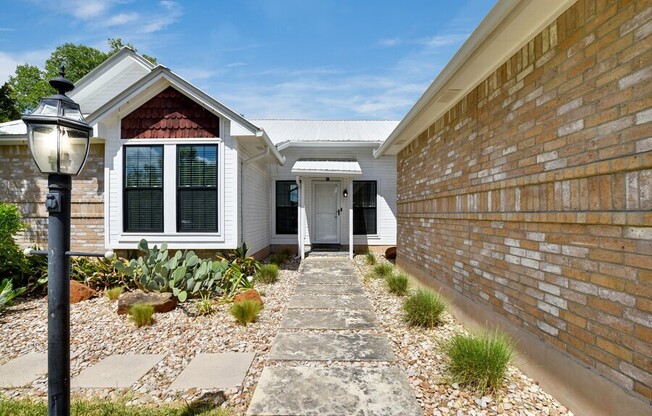 13000 TILGHMAN TRL
