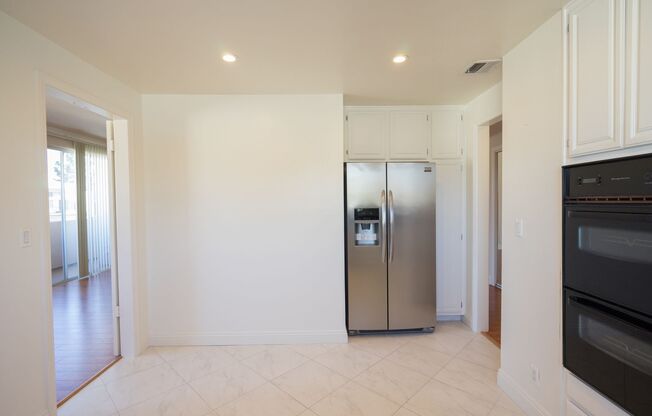 2 beds, 2.5 baths, 1,600 sqft, $5,600, Unit 303