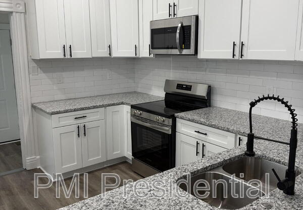 1226 N 36 ST