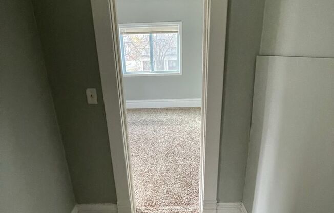 1 bed, 1 bath, $850, Unit Apt. 4