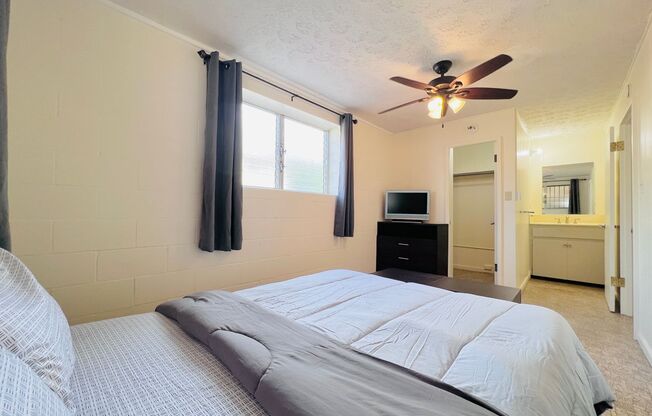 3 beds, 1 bath, $2,600, Unit A (Downstairs)