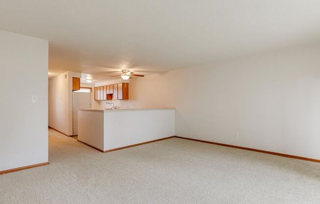 2 beds, 1.5 baths, 1,100 sqft, $1,750, Unit 35