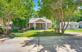 Awesome 3BE/2BA Woodbine neighborhood!