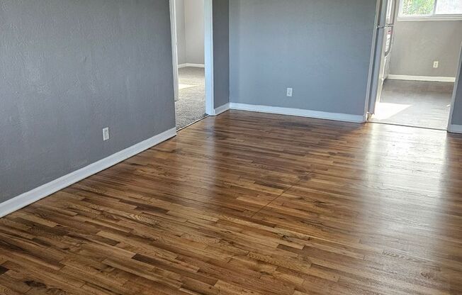 2 beds, 1 bath, 750 sqft, $1,095, Unit B07 1056 18