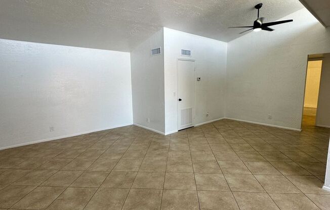 525 W. Pebble Beach Dr