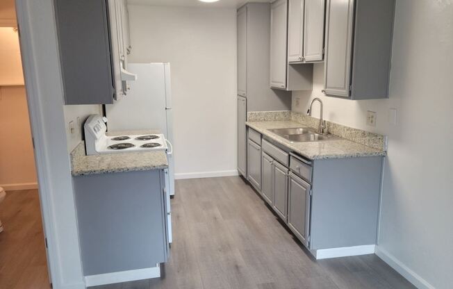 1608 Quail Lakes Dr.