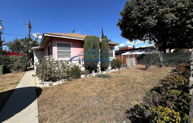 5009-5011 W. 101st Street