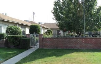 3452 - 3458 E. Clinton Ave Fresno