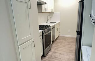 2 beds, 1 bath, 575 sqft, $3,795, Unit 15