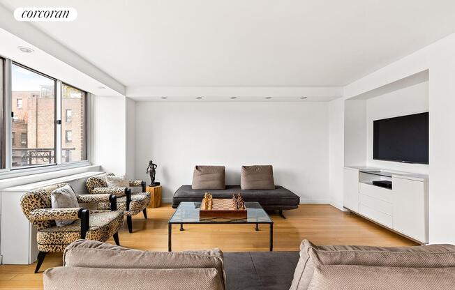 3 beds, 2 baths, 1,550 sqft, $15,000, Unit 9H