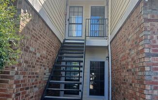 (50% OFF 1st MONTHS RENT) 1 Bed 1 Bath Condo in Dallas (All Electric)