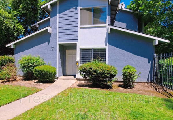 4779 N CEDAR AVE