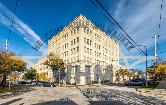 904 E Pearson Street