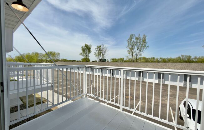 1 bed, 1 bath, 749 sqft, $1,324, Unit EC 4242-13