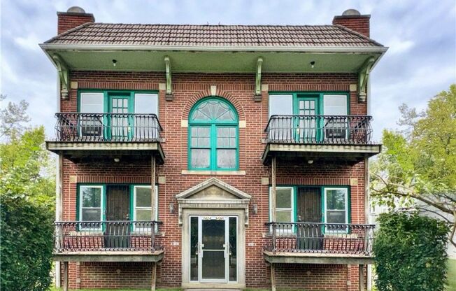 3424 E. 139th St. CLEVELAND, OH 44120
