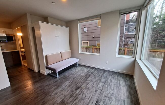 Studio, 1 bath, 262 sqft, $1,283, Unit 211