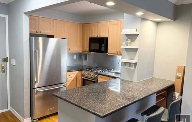 1 bed, 1 bath, 620 sqft, $4,495, Unit 9O