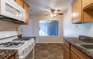 1 bed, 1 bath, 725 sqft, $1,595, Unit 17