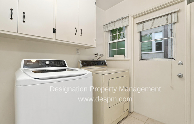 2 beds, 1 bath, 800 sqft, $2,590, Unit C