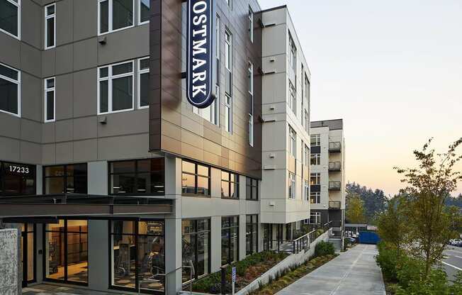 Exterior Landscape at Postmark Apartments, Shoreline, 98155