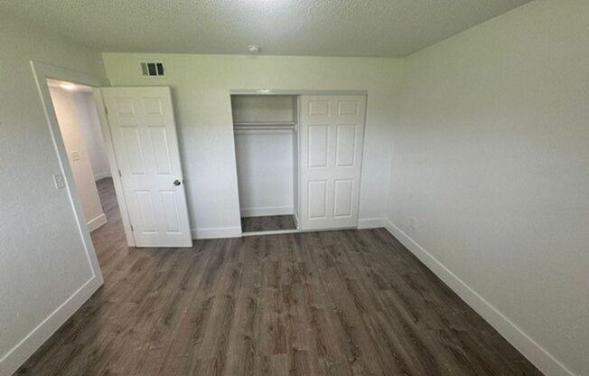 1 bed, 1 bath, 700 sqft, $1,595, Unit F107