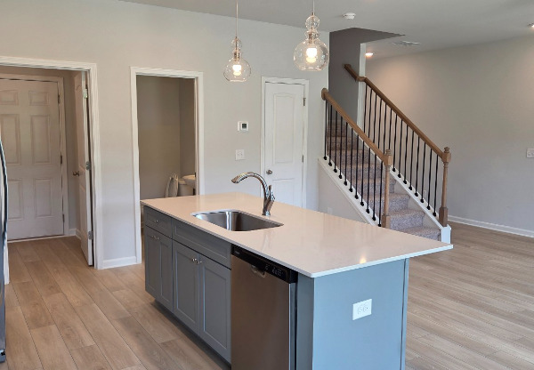 308 SHINE DR