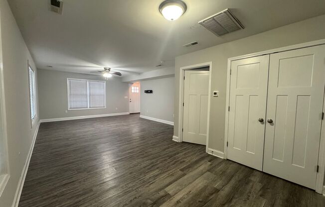 Spacious five bedroom, two bathroom home steps from WKU