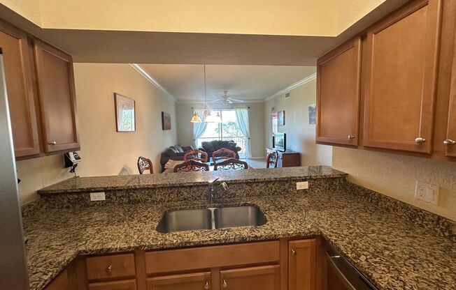 2 beds, 2 baths, $2,500, Unit UNIT 205