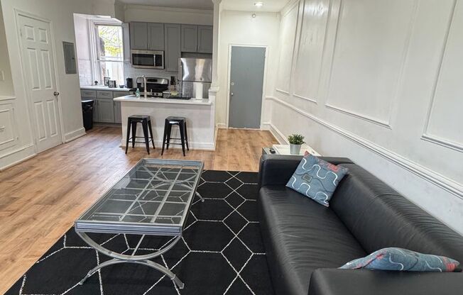 1 bed, 1 bath, $1,400, Unit Apt. 1