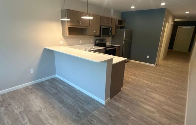 Studio, 1 bath, 500 sqft, $995, Unit 20